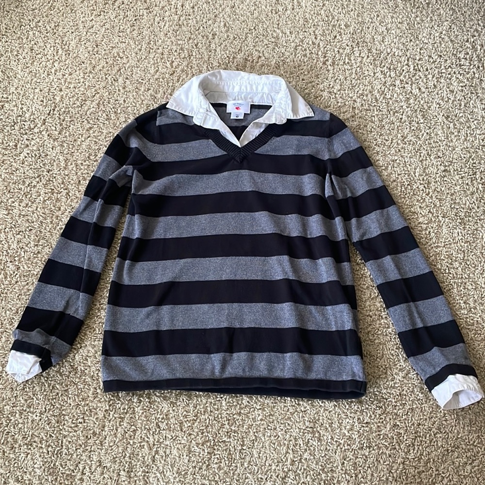 Two Hearts Maternity Top - Size Small